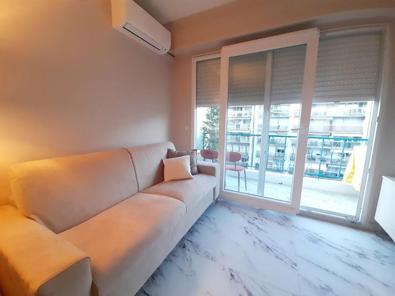 Apartamento Flamingo Niza Exterior foto